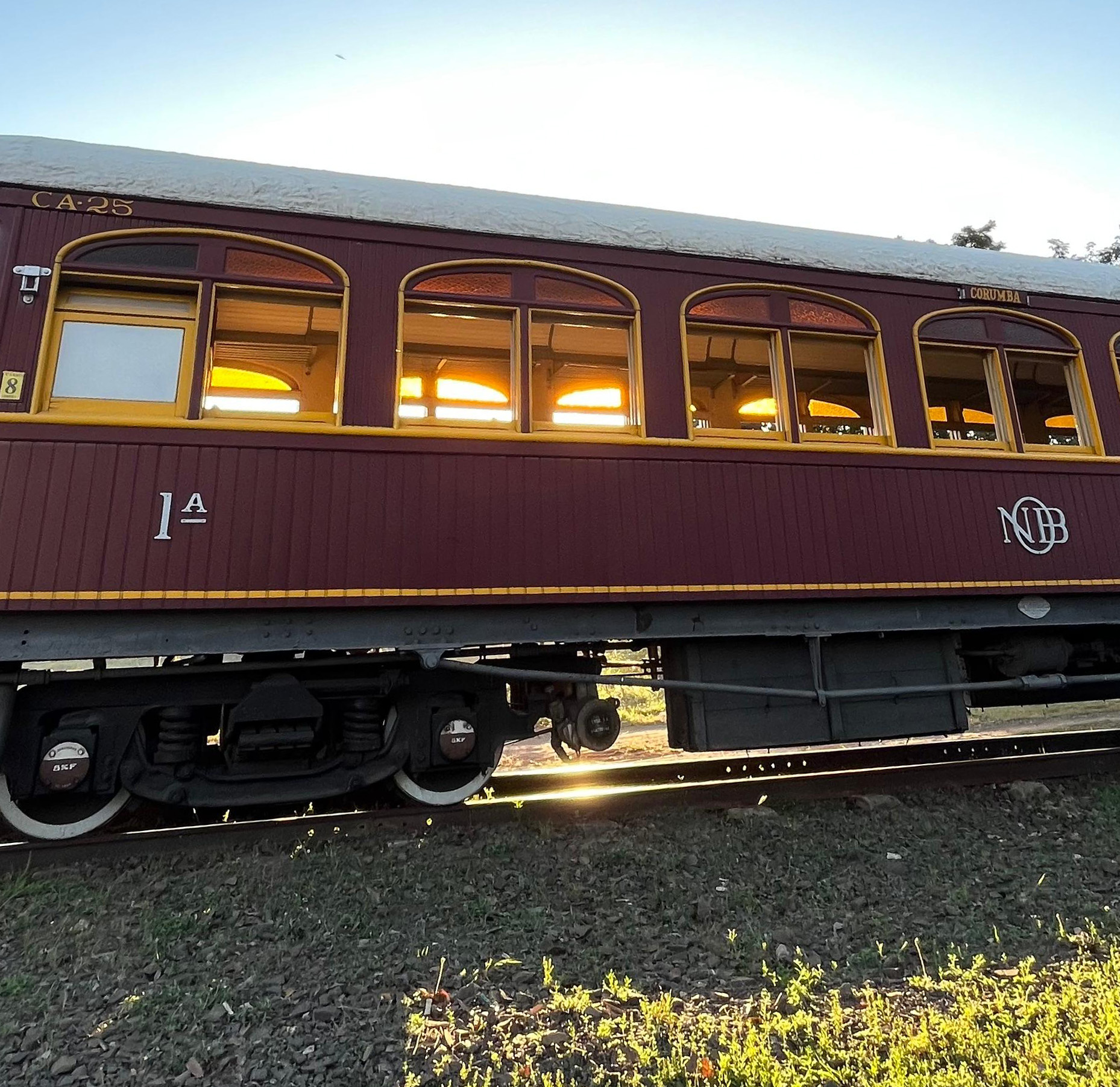 Estação ao pôr do sol